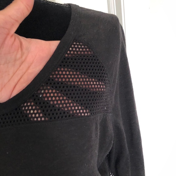 Old Navy active top (small) - Picture 2 of 10